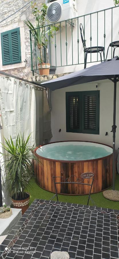 Villa Angie Old Town With Jacuzzi Split Exterior foto